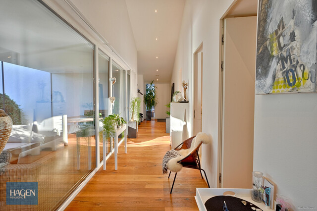 Stilvolle Eleganz trifft höchsten Wohnkomfort – Bungalow in Lustenau