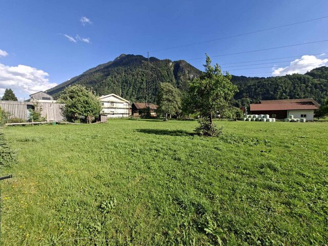 Sonniges Baugrundstück in ruhiger Lage 