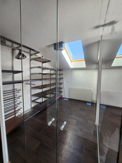 1 Zimmer Wohnung mit Balkon und einem Tiefgaragenplatz