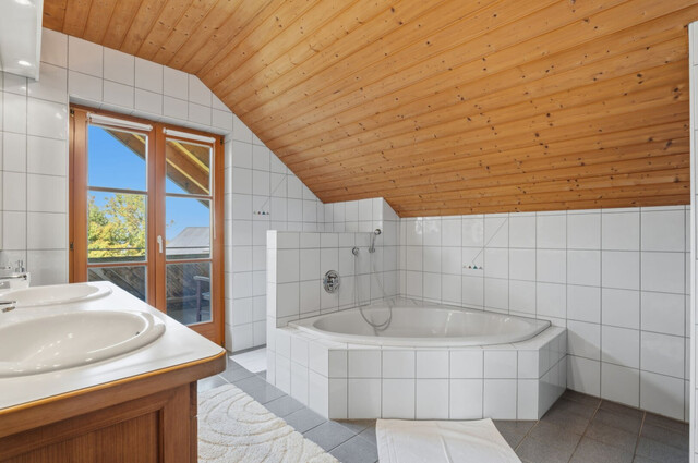 Einmalige Chance: Einfamilienhaus mit Bodenseeblick!