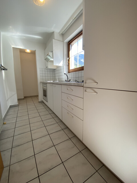 "ohne Provision" geräumige, helle 2,5 Zimmer Wohnung mit verglaster Veranda