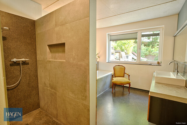 Industrial Design trifft auf Naturidylle – Ein architektonisches Statement in Hohenems Reute