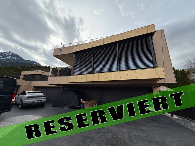 Sackgasse - 12 Garagen - 2026 Umbau für EUR 2 Mio. 