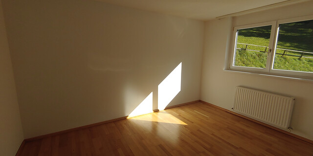 Helle Drei-Zimmerwohnung mit Ausblick über Götzis in ruhiger Lage am Wald