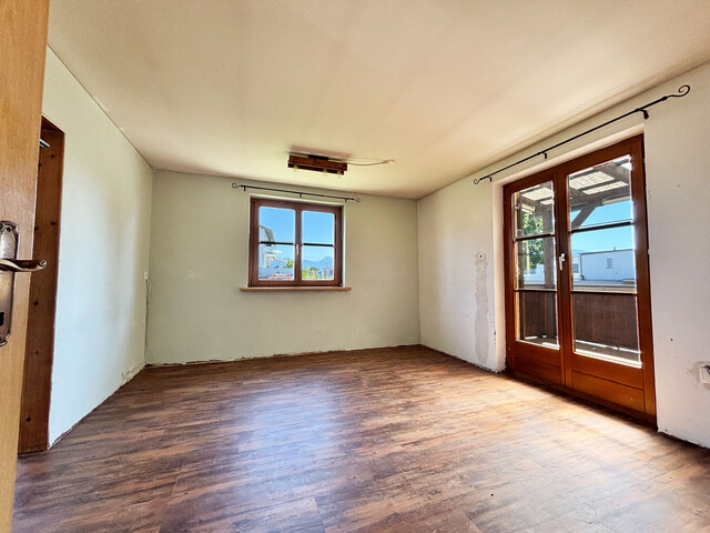 Einfamilienhaus mit viel Potenzial - ideal für handwerklich Geschickte 