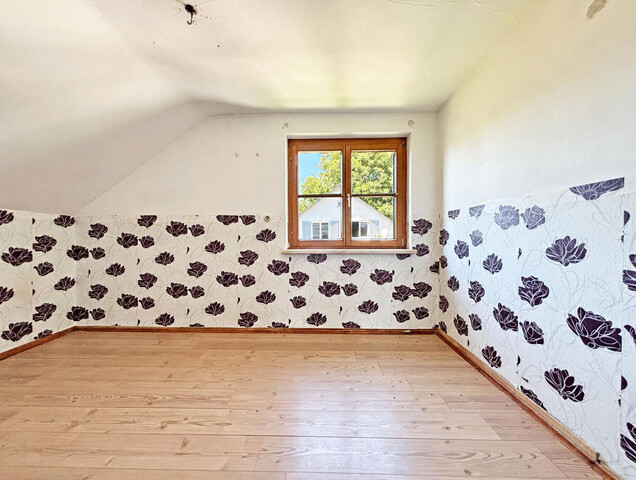 Einfamilienhaus mit viel Potenzial - ideal für handwerklich Geschickte 