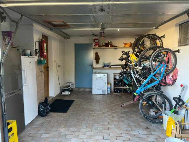 Großzügiges Wohnhaus mit Einliegerwohnung, großem Garten und schöner Aussicht in ruhiger Lage von Tosters-Hub