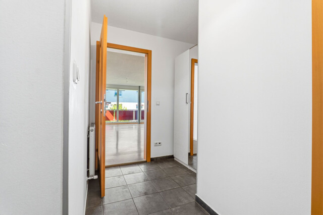 Wohnen in Seenähe: 4-Zimmer-Wohnung mit über 100m²-Wohnfläche und großem Balkon!