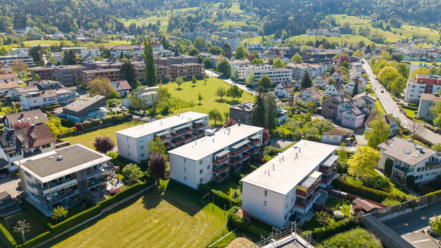 Wohnen in Seenähe: 4-Zimmer-Wohnung mit über 100m²-Wohnfläche und großem Balkon!