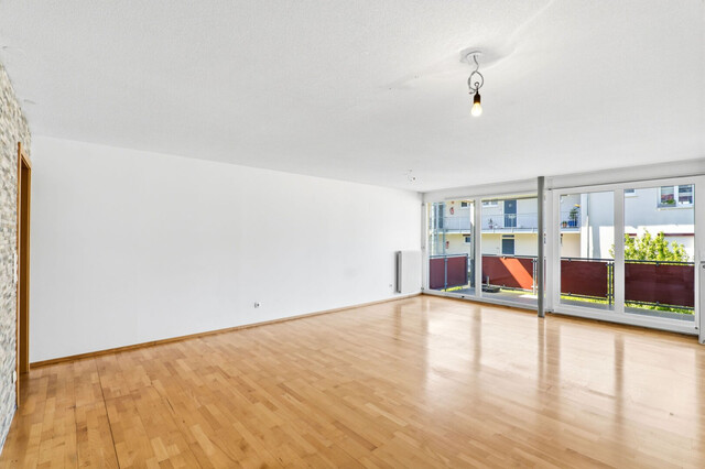 Wohnen in Seenähe: 4-Zimmer-Wohnung mit über 100m²-Wohnfläche und großem Balkon!