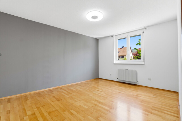 Wohnen in Seenähe: 4-Zimmer-Wohnung mit über 100m²-Wohnfläche und großem Balkon!