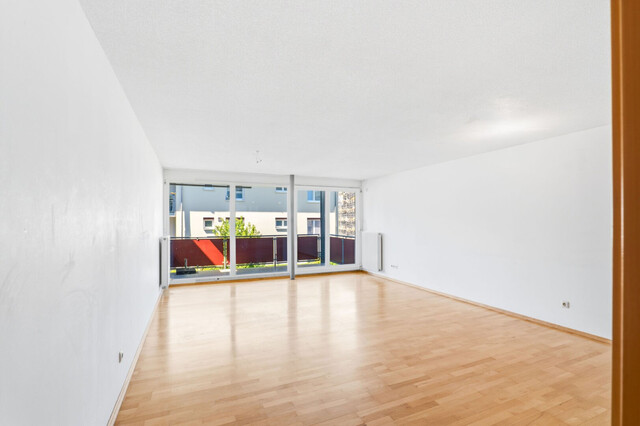 Wohnen in Seenähe: 4-Zimmer-Wohnung mit über 100m²-Wohnfläche und großem Balkon!