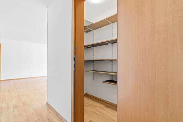 Wohnen in Seenähe: 4-Zimmer-Wohnung mit über 100m²-Wohnfläche und großem Balkon!