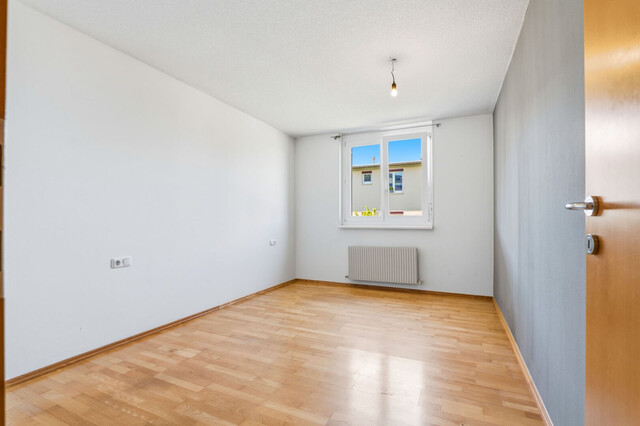 Wohnen in Seenähe: 4-Zimmer-Wohnung mit über 100m²-Wohnfläche und großem Balkon!