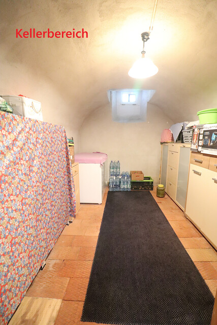 Mehrfamilienhaus mit drei Wohneinheiten, Garten und vielseitigem Entwicklungspotenzial!