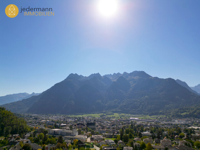 EXKLUSIVES WOHNEN ÜBER DEN DÄCHERN VON BLUDENZ – STIL, RUHE UND LEBENSQUALITÄT