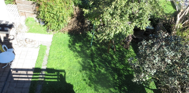 3 Zimmer mit grosser Wohn- Essküche möbliert und mit Garten  für ein paar Wochen oder Monate