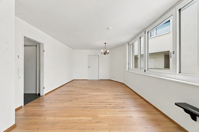 Hochwertiges 2-Zimmer-Apartment nahe Ortskern, Bahnhof und Hochjochbahn