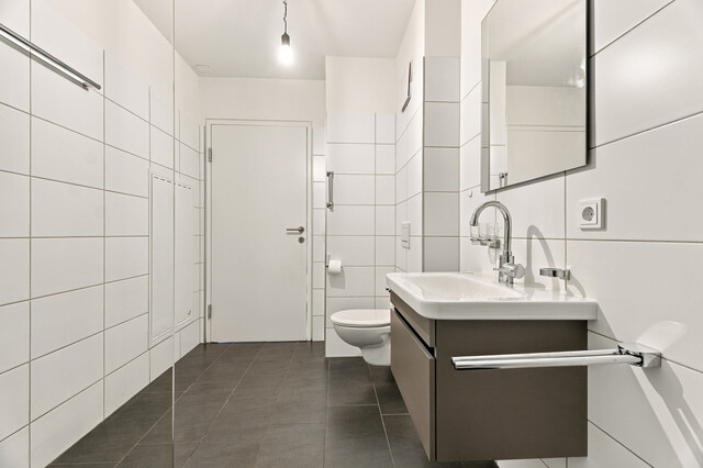 Hochwertiges 2-Zimmer-Apartment nahe Ortskern, Bahnhof und Hochjochbahn