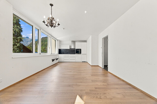 Hochwertiges 2-Zimmer-Apartment nahe Ortskern, Bahnhof und Hochjochbahn