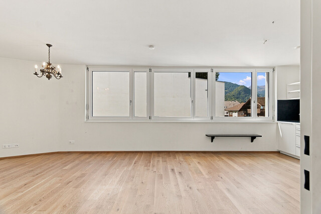 Hochwertiges 2-Zimmer-Apartment nahe Ortskern, Bahnhof und Hochjochbahn