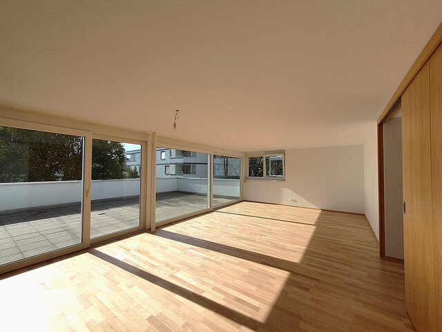Attraktive 4-Zimmer-Penthouse-Wohnung mit großzügiger Terrasse in schöner Lage in Lauterach