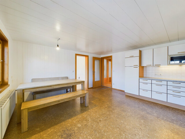 Großzügige 3,5-Zimmer-Etagenwohnung mit Garten, Loggien und Gartenhaus in Lustenau!