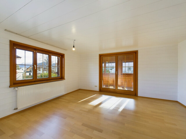 Großzügige 3,5-Zimmer-Etagenwohnung mit Garten, Loggien und Gartenhaus in Lustenau!