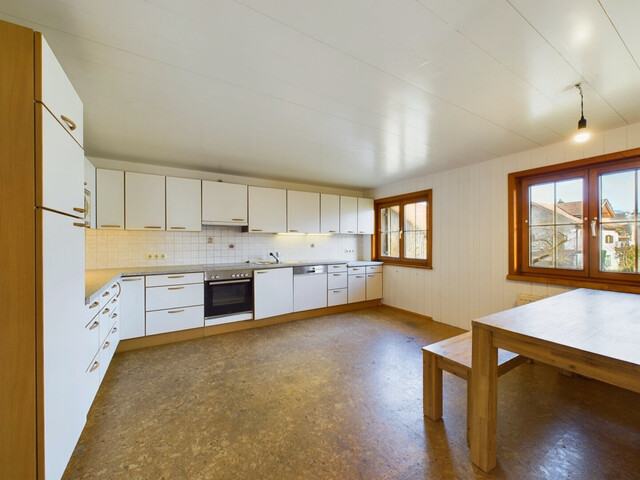 Großzügige 3,5-Zimmer-Etagenwohnung mit Garten, Loggien und Gartenhaus in Lustenau!