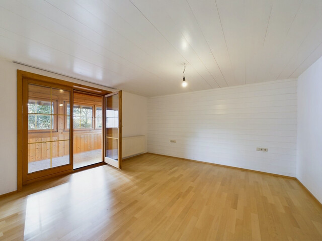 Großzügige 3,5-Zimmer-Etagenwohnung mit Garten, Loggien und Gartenhaus in Lustenau!