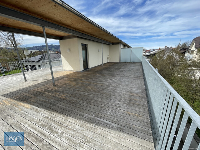 Modernes Wohnen mit Privatsphäre – Reihenhaus mit Garten & Dachterrasse in Lustenau!