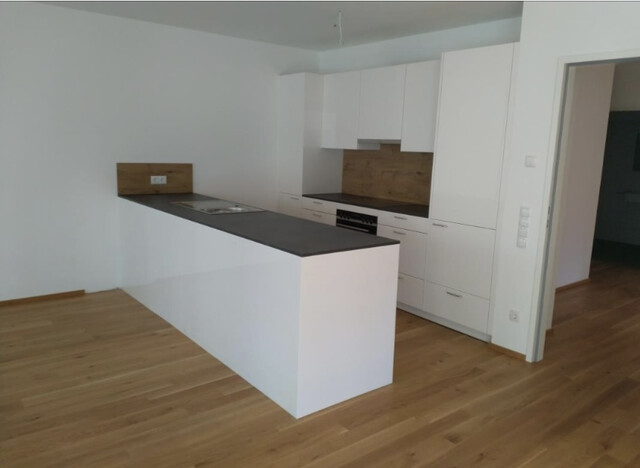 Moderne 3-Zimmer-Wohnung mit großem Balkon