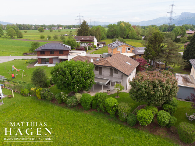 Charmantes Einfamilienhaus mit großem Garten und traumhafter Lage