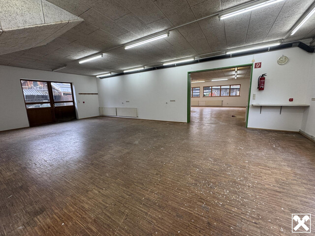 Ihr neuer Standort - Werkstatt / Lager / Büro zu vermieten