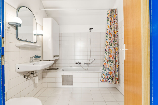 Klimatisierte Dachgeschosswohnung mit schönem Ausblick
