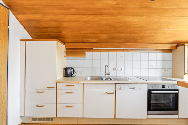 Klimatisierte Dachgeschosswohnung mit schönem Ausblick