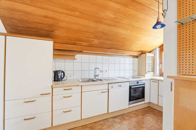 Klimatisierte Dachgeschosswohnung mit schönem Ausblick