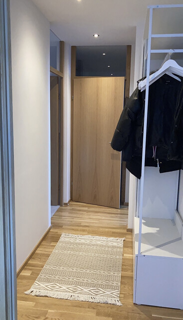 Schöne moderne Gartenwohnung mit großer Terrasse