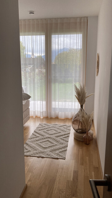 Schöne moderne Gartenwohnung mit großer Terrasse