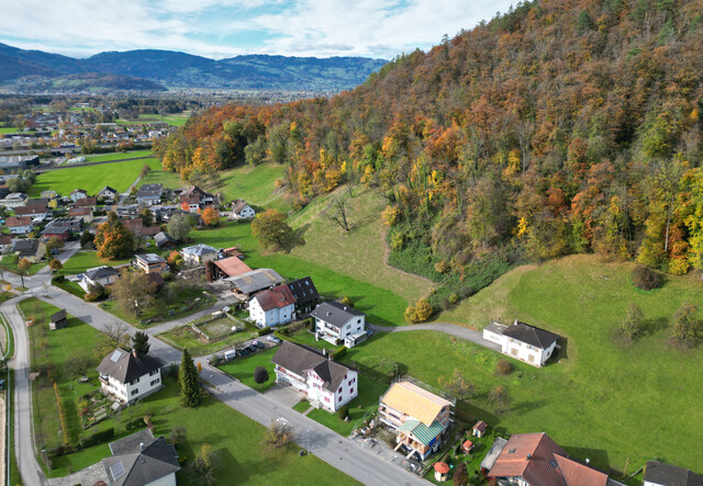 1.598 m² Naturidylle mit
perfekter Anbindung