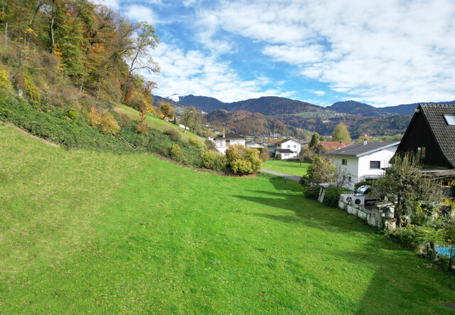 1.598 m² Naturidylle mit
perfekter Anbindung