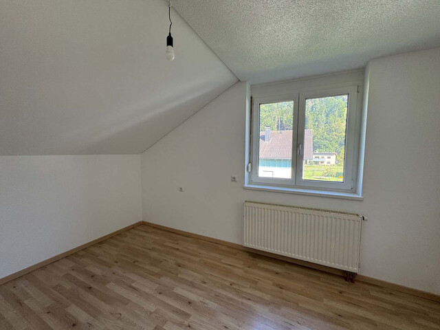 3 Zimmer DG_Wohnung mit Schwedenofen