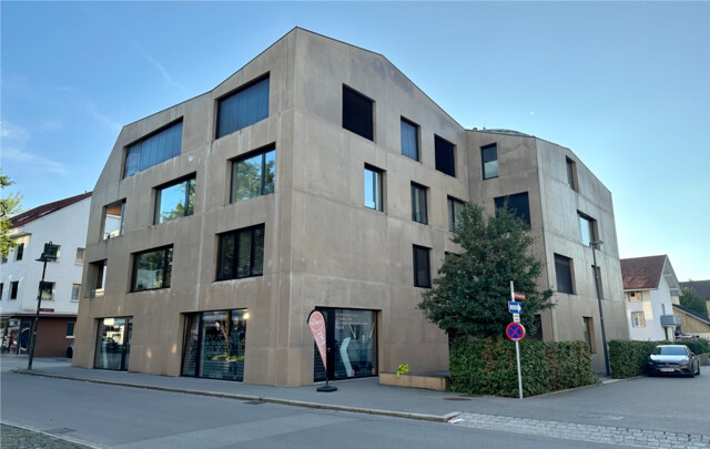 Geräumige 2-Zimmer-Wohnung in Marktstraße 44 mit einer Garage, Terrasse und Keller!
