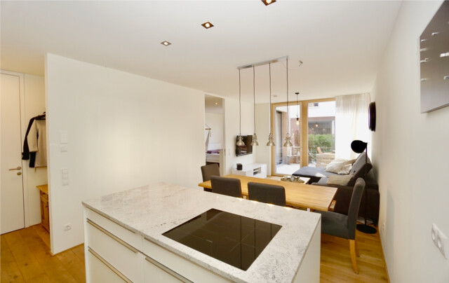 Geräumige 2-Zimmer-Wohnung in Marktstraße 44 mit einer Garage, Terrasse und Keller!