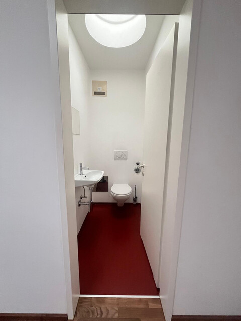56m2, 2-Zimmer-Wohlfühlwohnung, provisionsfrei, renoviert für Single oder Paar, Balkonblick zur Karrenseilbahn...