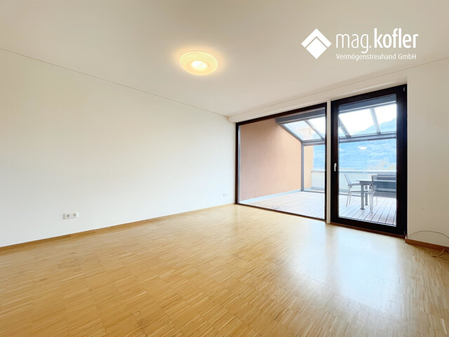 Satteins: Moderne 3-Zimmer-Wohnung mit großer, überdachter Terrasse und 3 Tiefgaragenplätzen – Raum und Qualität zum Wohlfühlen!