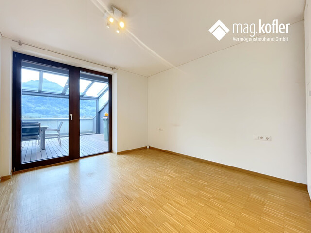 Satteins: Moderne 3-Zimmer-Wohnung mit großer, überdachter Terrasse und 3 Tiefgaragenplätzen – Raum und Qualität zum Wohlfühlen!