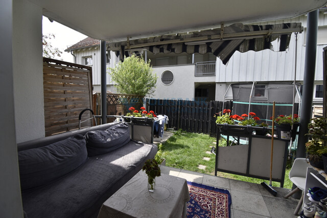 Zweigeschossige Wohnung mit Privatgarten!