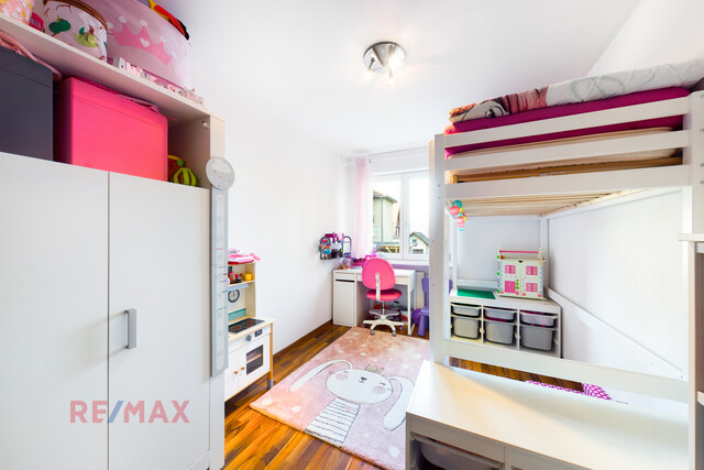 Familienfreundliche 4-Zimmer-Wohnung mit Balkon und perfekter Infrastruktur