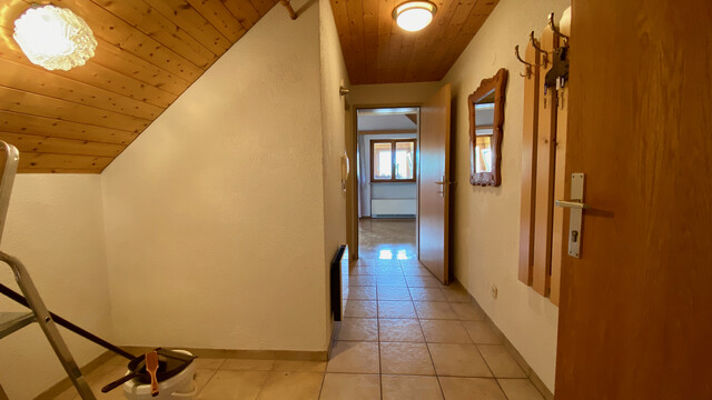 ohne Provision-  geräumige, helle 3,5 Zimmer Wohnung mit Wintergarten